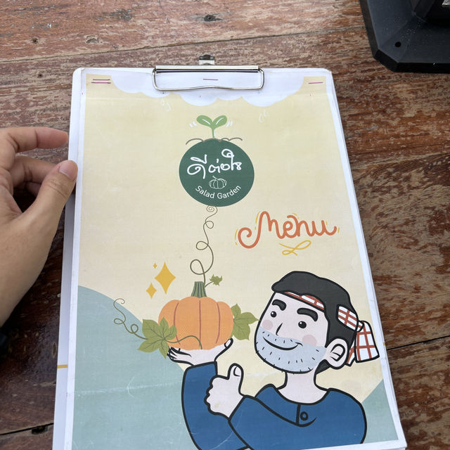 เที่ยวน่าน พาไปกินสลัดดีต่อใจ🥗
