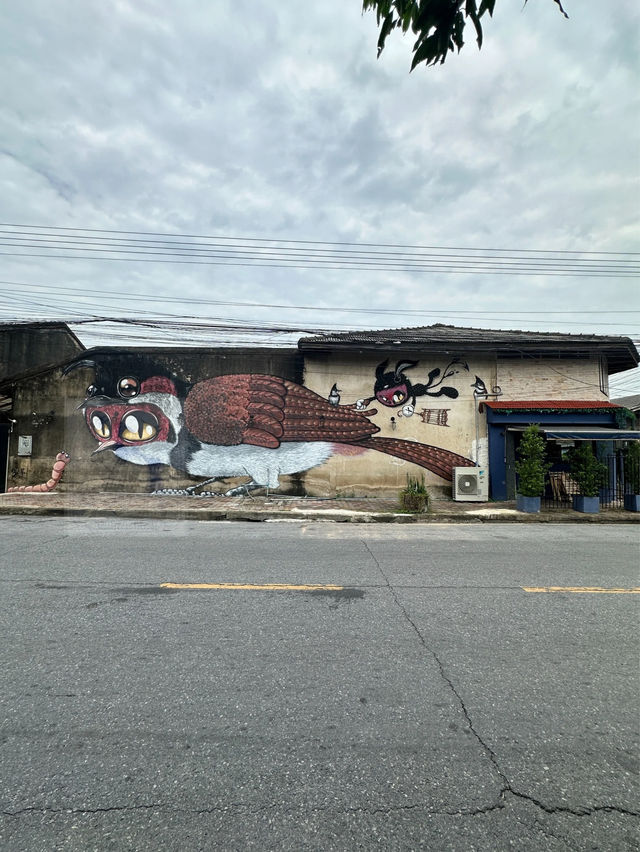 😀Yala Bird City Street Art
