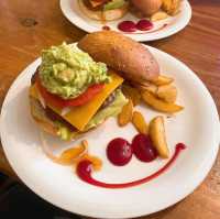 【那覇】一度は訪れたいズートンズ🍔🎵