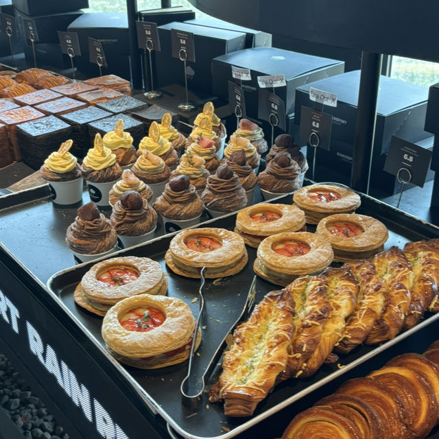 【韓国旅行🇰🇷/ソウル】森空間で食べる絶品リボンクロワッサン🎀