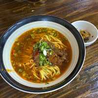 태국 치앙마이 찐맛집 바미 째 후아 얼큰한 마라국수x만두