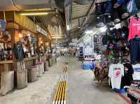 泰國普吉 體驗普吉當地煙火氣 Naka Weekend Market ตลาดท้ายรถนาคา