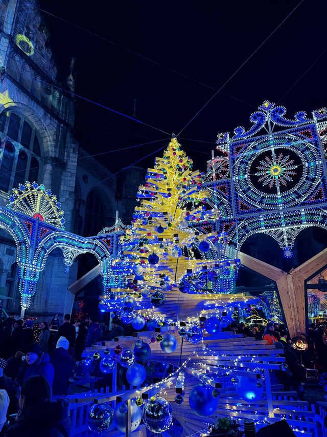 🇨🇭 My Visit to the Christmas Festival of Lights at Zurich’s ILLUMINARIUM