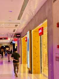 🇸🇬 Shopping at IMM, Singapore: A Traveler’s Paradise for Deals and Variety
