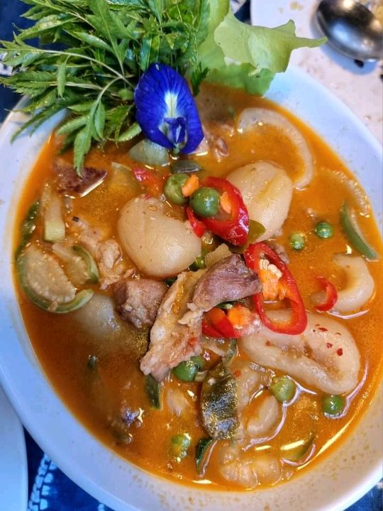 มีนา มีข้าว Meena rice based cuisine​