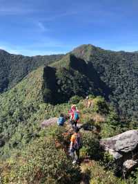 Trekking Ta Xua - top 13th highest moutain in Vietnam
