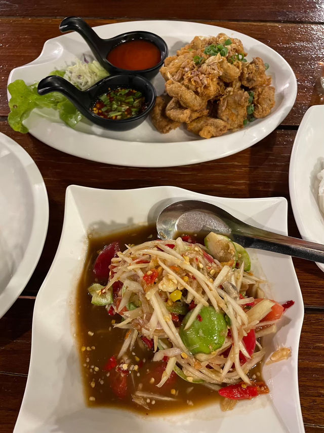 ส้มตำ ฮัลโหล โซลาว🍛