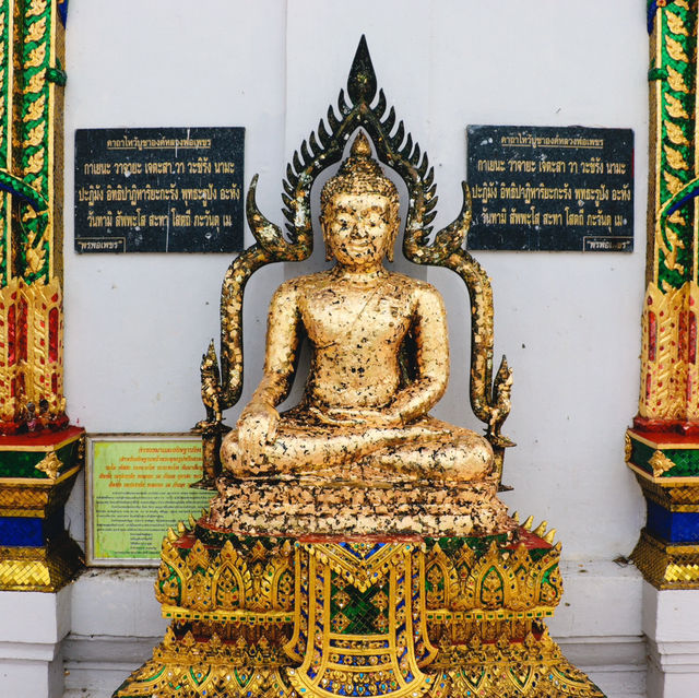 หลวงพ่อเพชร วัดท่าหลวง