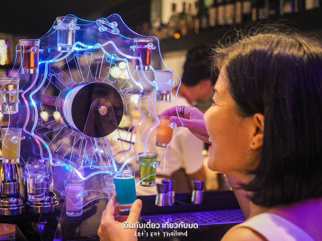 Moxy Bar & Restaurant