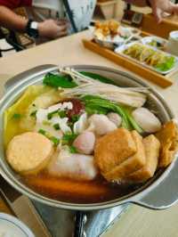 A Festive Steamboat to Celebrate the Season