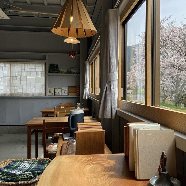 【兵庫】窓から見える景色が綺麗なカフェ