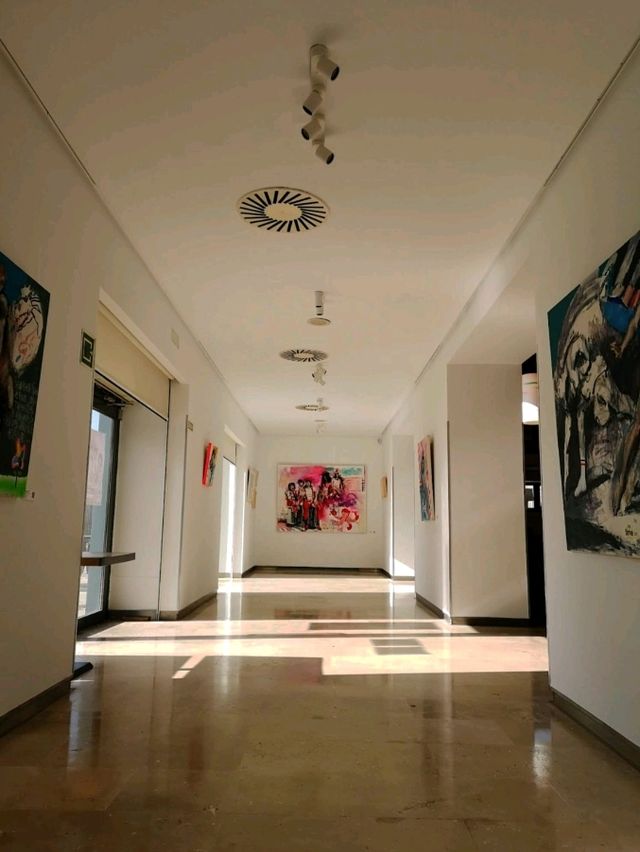 西班牙文化之都~現代藝術展示地