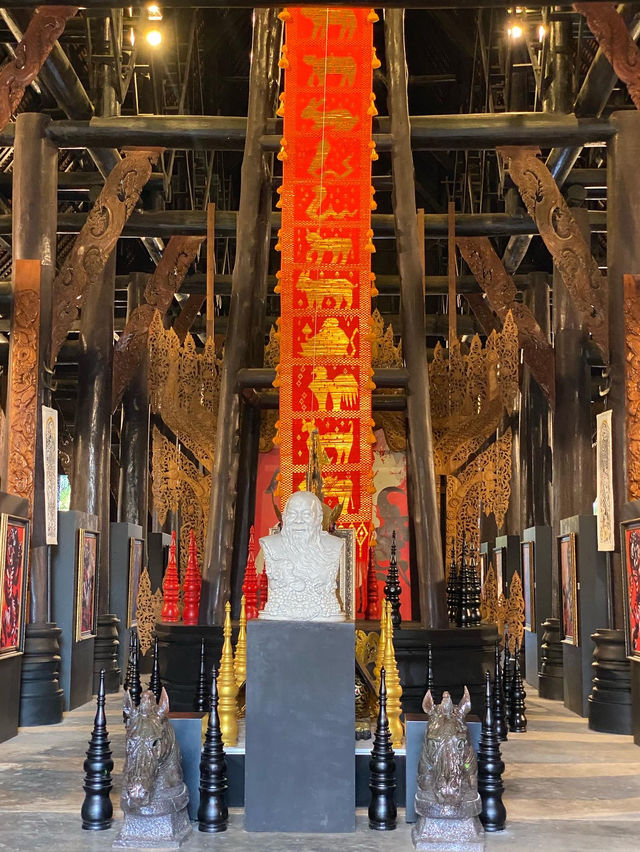 รีวิวพิพิธภัณฑ์บ้านดำ เชียงราย :สายอาร์ตอย่าพลาด