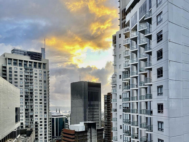 Meriton Suites Campbell Street