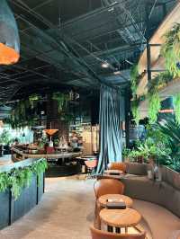 Legends Bar