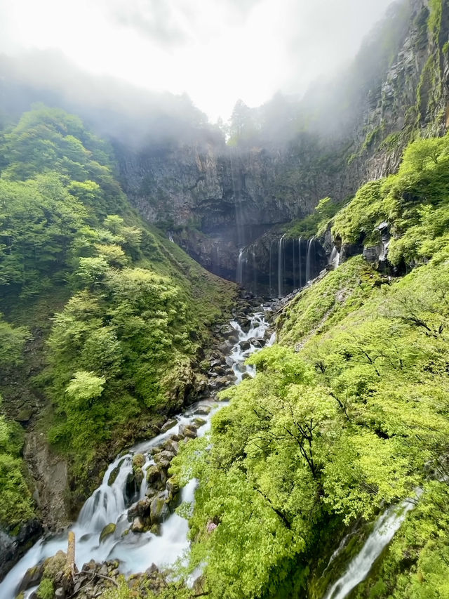 日光｜奧日光必訪華嚴瀑布 竟遇上水量不足奇景