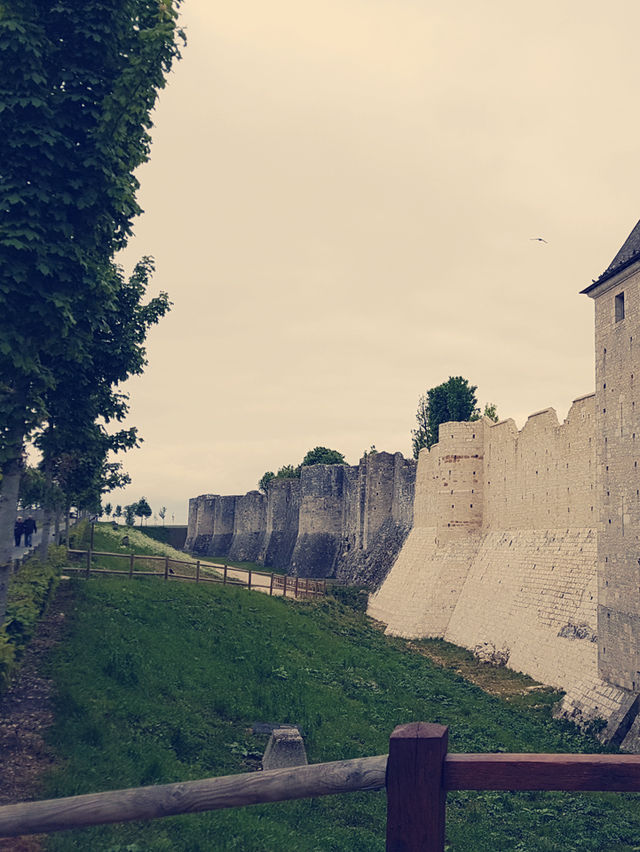 Medieval 🏰 Town near Paris