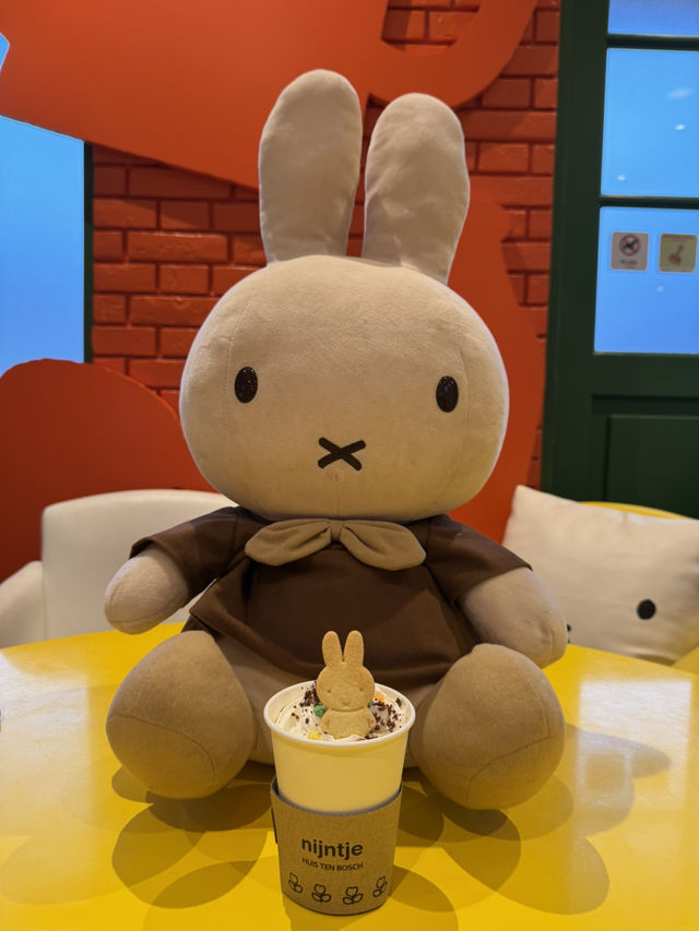 【長崎旅行】可愛すぎる♡ハウステンボスの中の癒されカフェ🐰♡