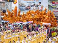  “ประเพณีแห่เทียนพรรษาจังหวัดอุบลราชธานี 