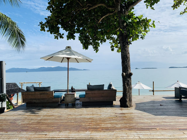 Peace Resort Samui พูลวิลล่าติดทะเล นอนชิลล์