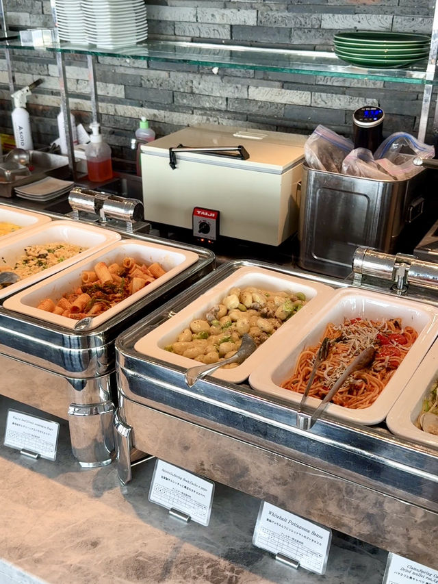 Amazing Lunch Buffet at XEX ATAGO GREEN HILLS with a View of Tokyo Tower