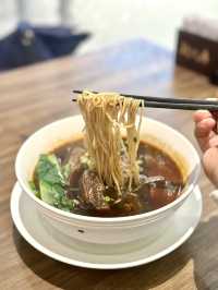 台灣過江龍牛肉麵