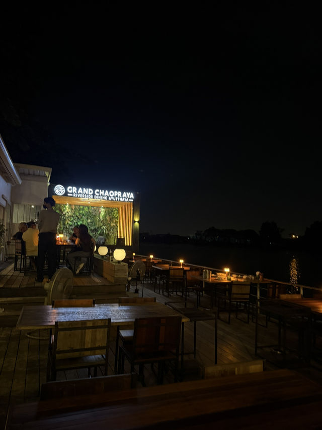 ร้านอาหารริมน้ำมิชลินซ้อน4ปี