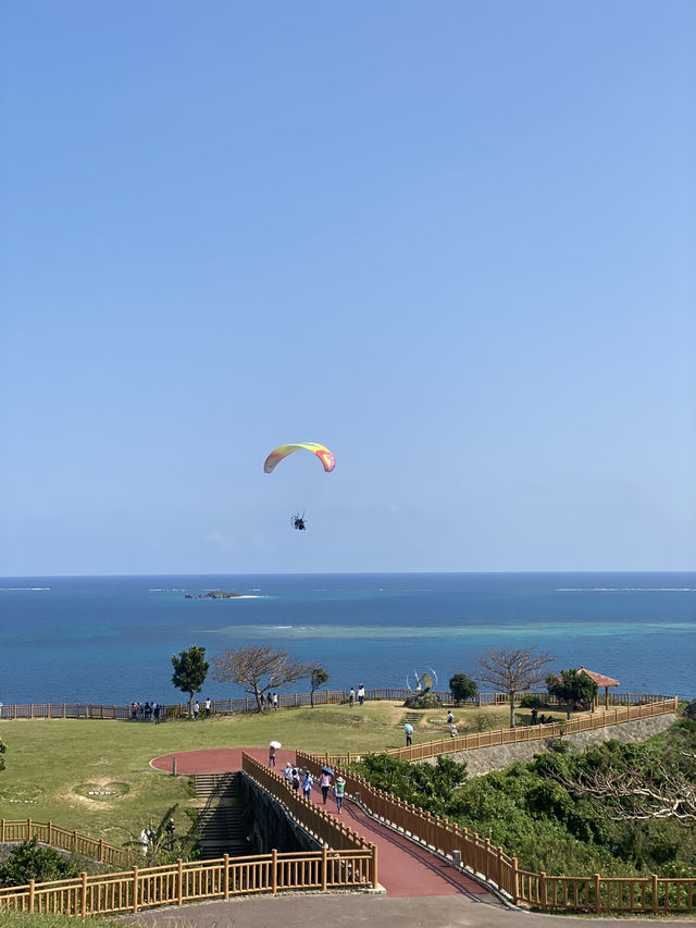 知念岬公園 來沖繩適合來看海放鬆的地方