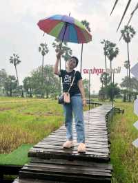 ณ ปทุม คาเฟ่  กับวันที่ฝนตกชุ่มฉ่ำ