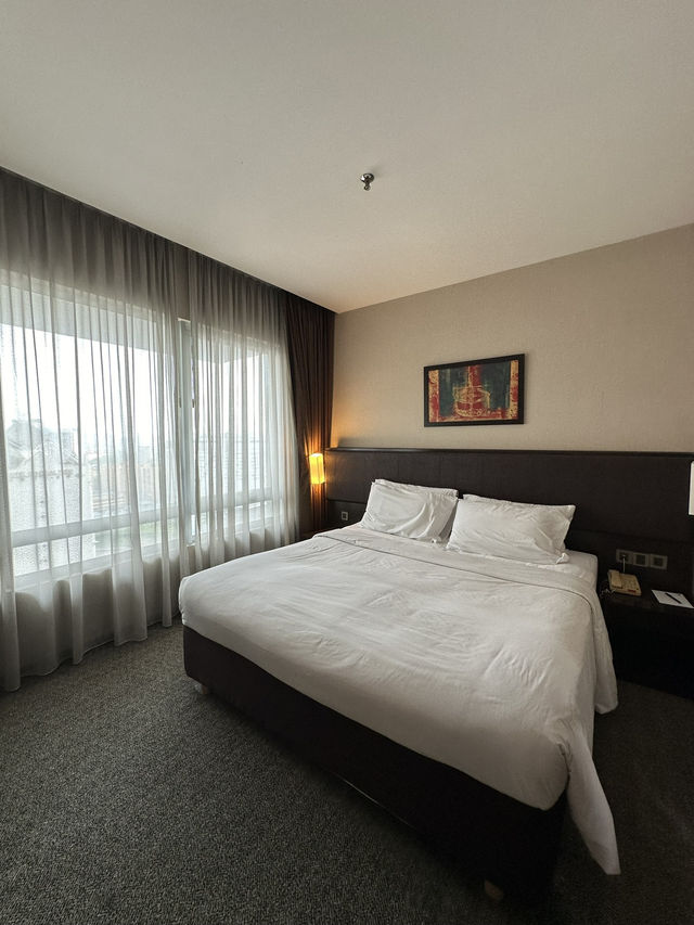 Comfort meets convenience at Furama Bukit Bintang