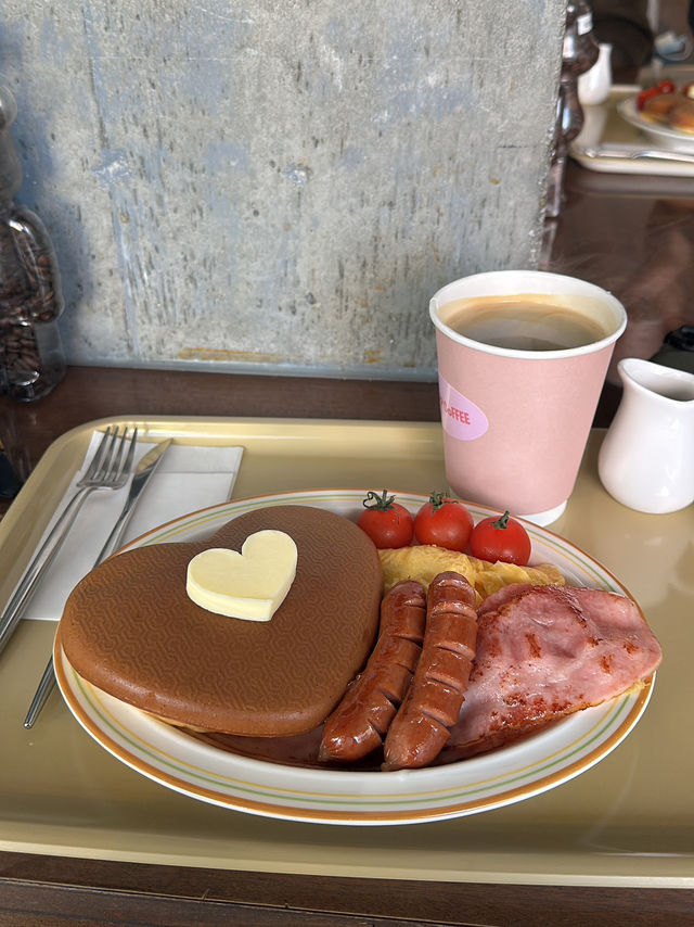 東京大久保美食推薦：咖啡與甜點的完美搭配 🥰