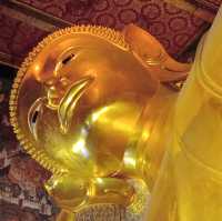 สรงน้ำพระ ก่อเจดีย์ทราย วัดพระเชตุพน✨️