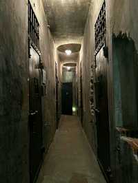 HOA LO PRISON.