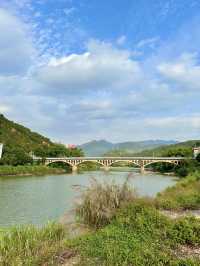 Guardian Spirits by the Stream: A Visit to Qiguan Mengling Temple