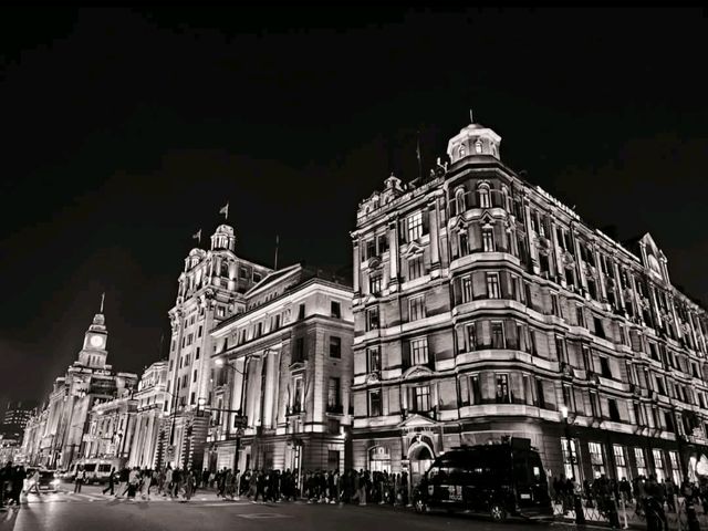 มุมถ่ายรูปสุดว้าวที่เดอะบันด์ the bund