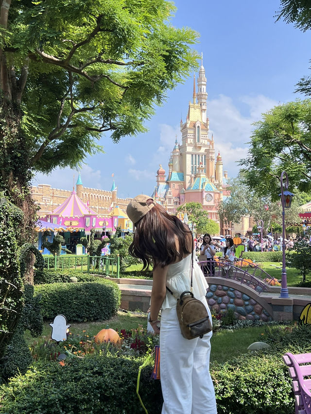 A day of magic, memories, and Mickey — Hong Kong Disneyland, you made my heart smile! 🫧