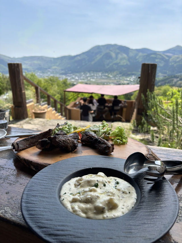 【大分県・湯布院】絶景の中絶品のピザ食べよう🍕
