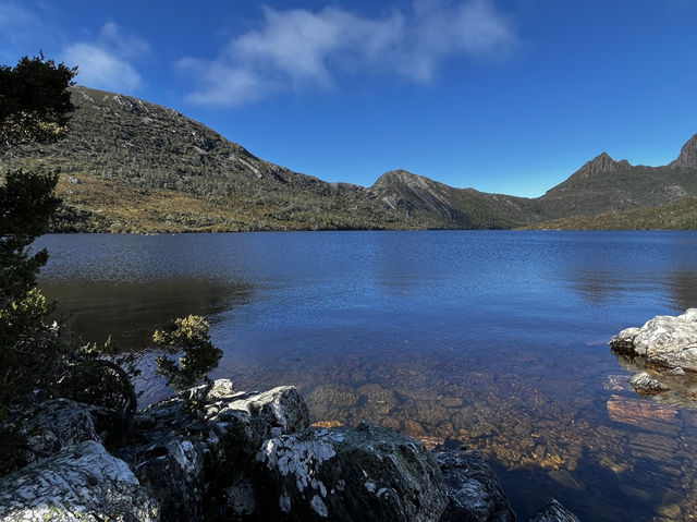 Explore the beauty of Cradle Mountain Dove Lake