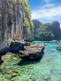 อ่าวมาหยา เกาะพีพีเล