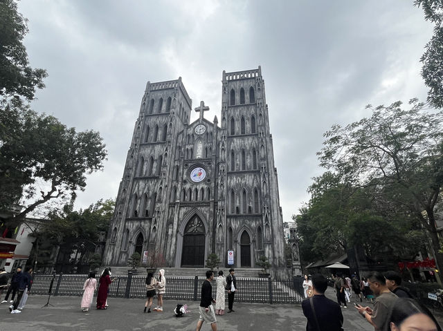 Discover the beauty of Hanoi Vietnam 