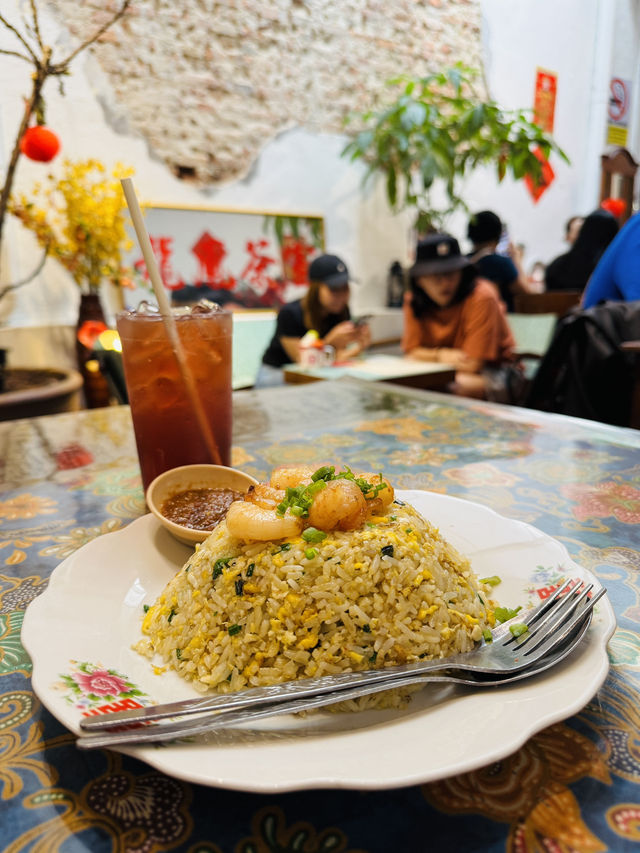 Come for the Claypot, Stay for the Decor