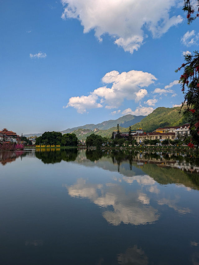 🇻🇳 Sapa: Where the Mountains Breathe and the Clouds Become Your Neighbors ⛰🌾