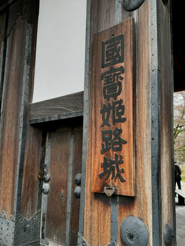 Himeji Castle by Day & Night – Grand, Glowing & Unforgettable