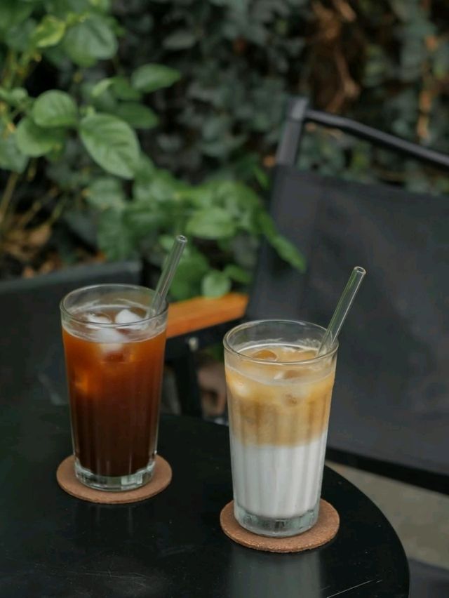 the thousand Beans coffee 