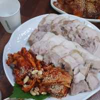 首爾 鐘路 牡蠣菜包肉