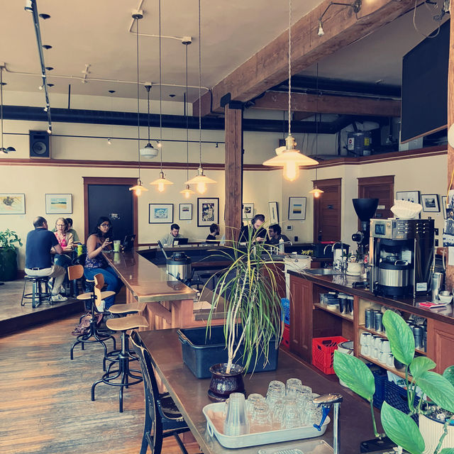 포틀랜드 카페투어~ 깔끔한 매장, 맛있는 커피, Case Study Coffee Roasters