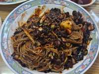 “Yeonnal Junggukjip: A Taste of Old Seoul’s Chinatown”