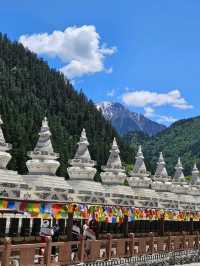 Spring Wanders in Jiuzhaigou’s Tibetan Villages