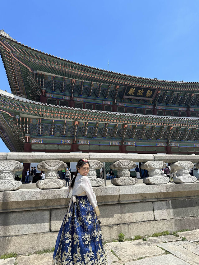 Exploring Gyeongbokgung Palace in Seoul 🇰🇷