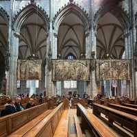 A Summer Visit to Cologne Cathedral: Gothic Grandeur Under the Sun